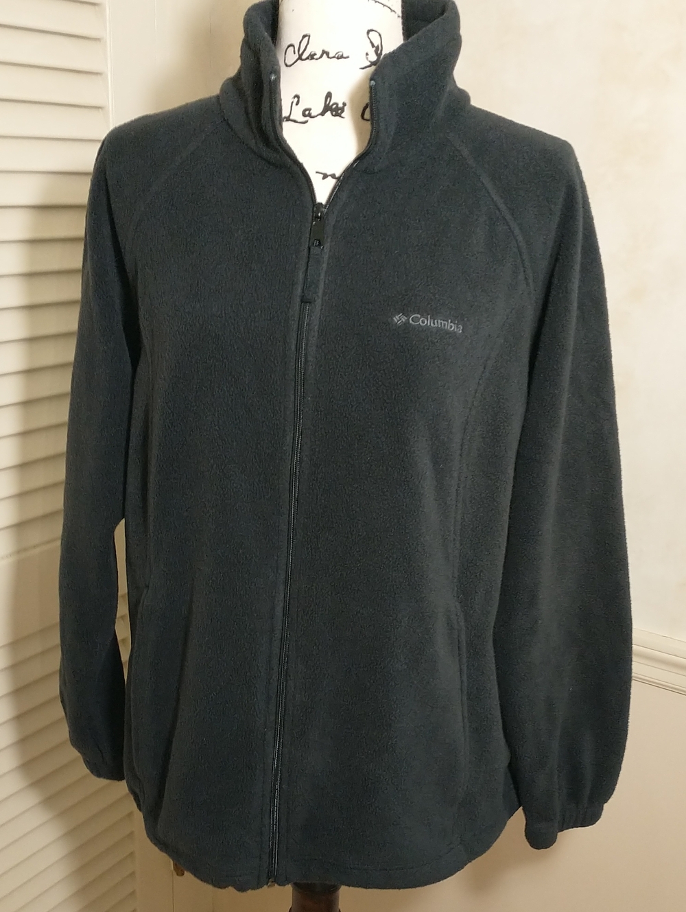 Columbia Fleece With Zipper Pockets, Size 1X In Black, Camping, Hiking, Outdoors